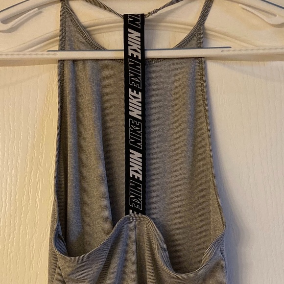 Nike Racerback Gray Athletic Tank Top - Picture 3 of 3